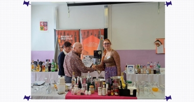 Barmanská soutěž  &quot;bylinkový koktejl&quot;